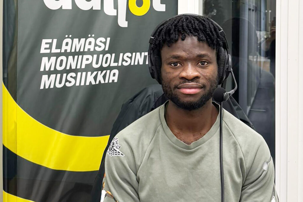 Clinton Antwi in the making of the radioshow.